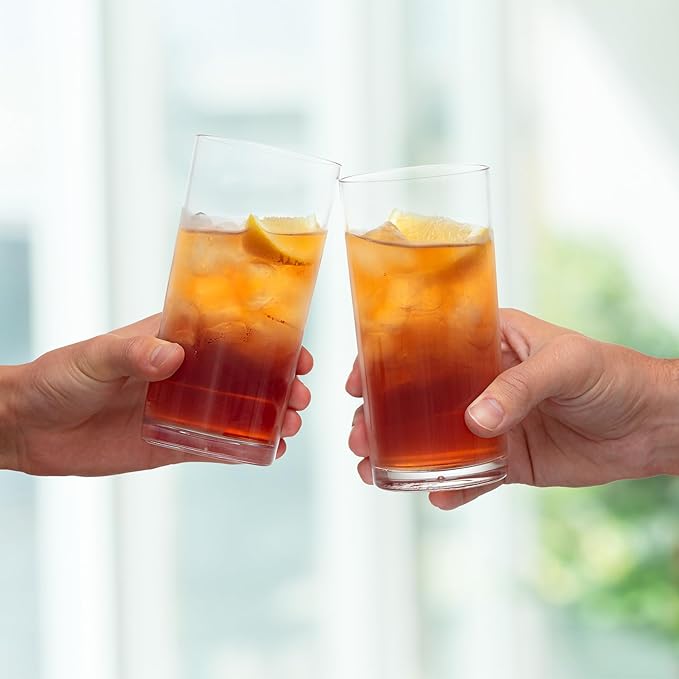 Zulay Kitchen Plastic Drinking Glasses (Set of 8) – 16oz Acrylic Shatterproof Water Cups for Home, Kitchen & Outdoors – Crystal Clear Glass Look – BPA & Lead-Free – Top-Rack Dishwasher Safe