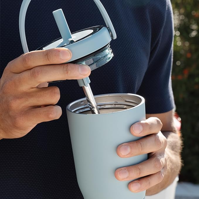 BrüMate Resa 25oz 100% Leakproof Travel Tumbler w/Handle & Straw | Flexible SoftSip Straw | Silicone Sleeve for Durability | Stainless Steel | Cup Holder & Travel Friendly Water Bottle (Lilac Dusk)