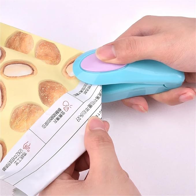 Kitchen Accessories Tools Mini Portable Food Clip Heat Sealing Machine Sealer Home Snack Bag(Pink-1)